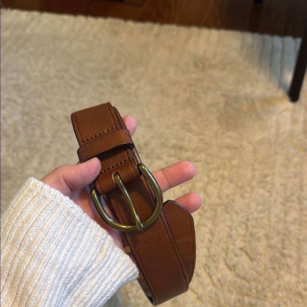Madewell Medium Perfect Leather Belt - brown belt with gold detailing